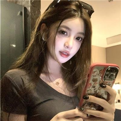 他的摩托车，她的岛